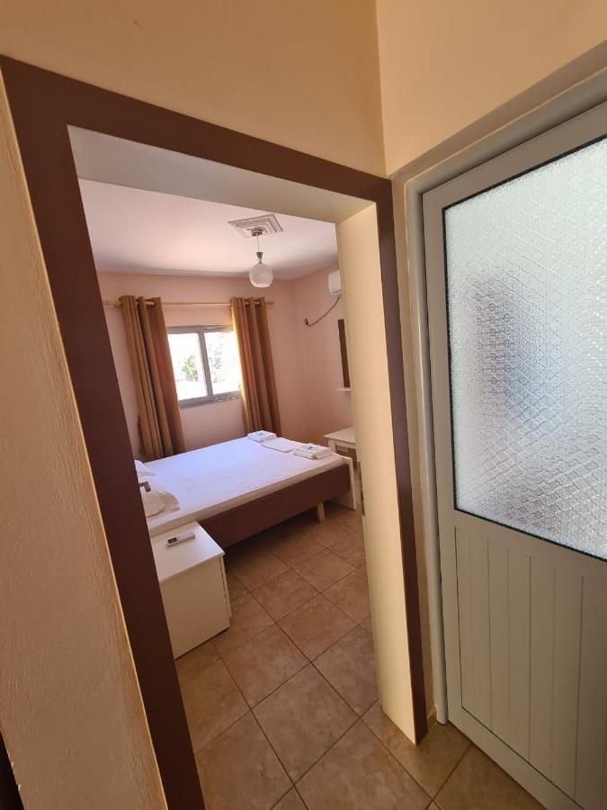 Martini Vacation Home Sarande Exterior photo